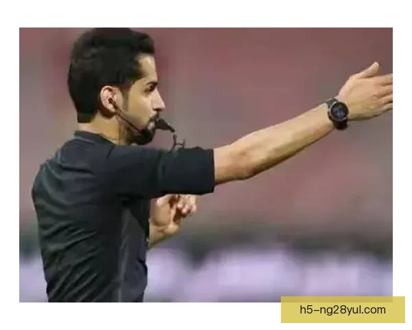 万隆出局球迷冲场遭亚足联重罚